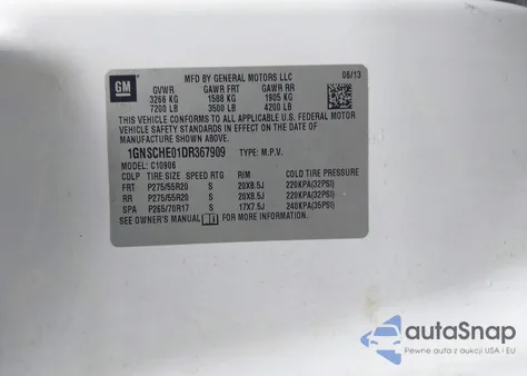 2013 Chevrolet Suburban 1500 Ls z USA, uszkodzony, nr VIN 1GNSCHE01DR367909